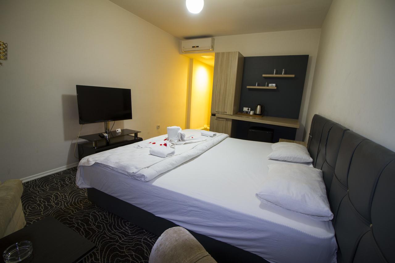 Hit Suites Beylikduezue Büyükçekmece Exterior photo